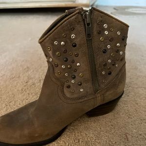 Cowgirl womens booties size 7